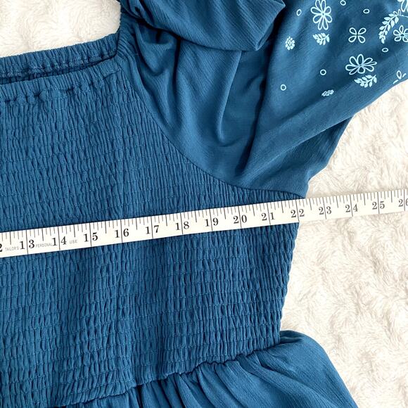 Torrid Legion Blue Floral Smocked Mini Crinkle Gauze Blouson Sleeve Dress 4X - Picture 8 of 9